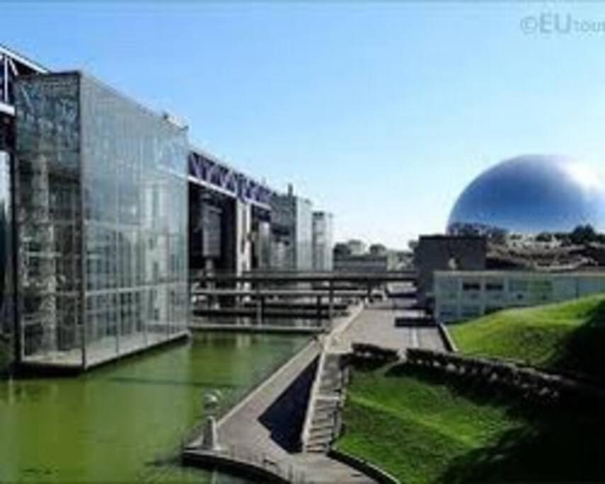 Studio Number 10 Pantin Buitenkant foto